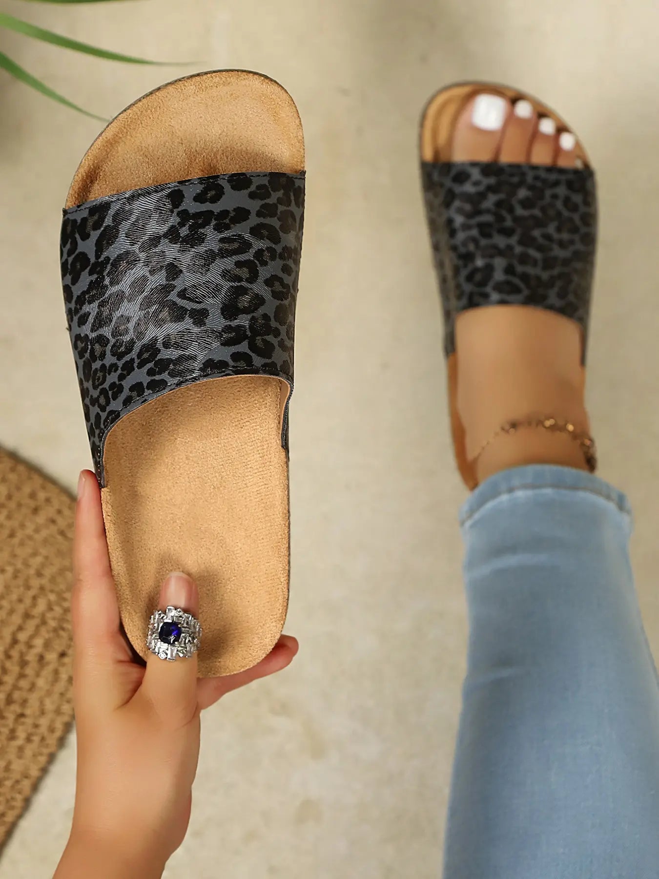 Women's PU Leather Slippers, Casual Anti-Slip Eva Sole, Daily Wear, Comfortable Footwear